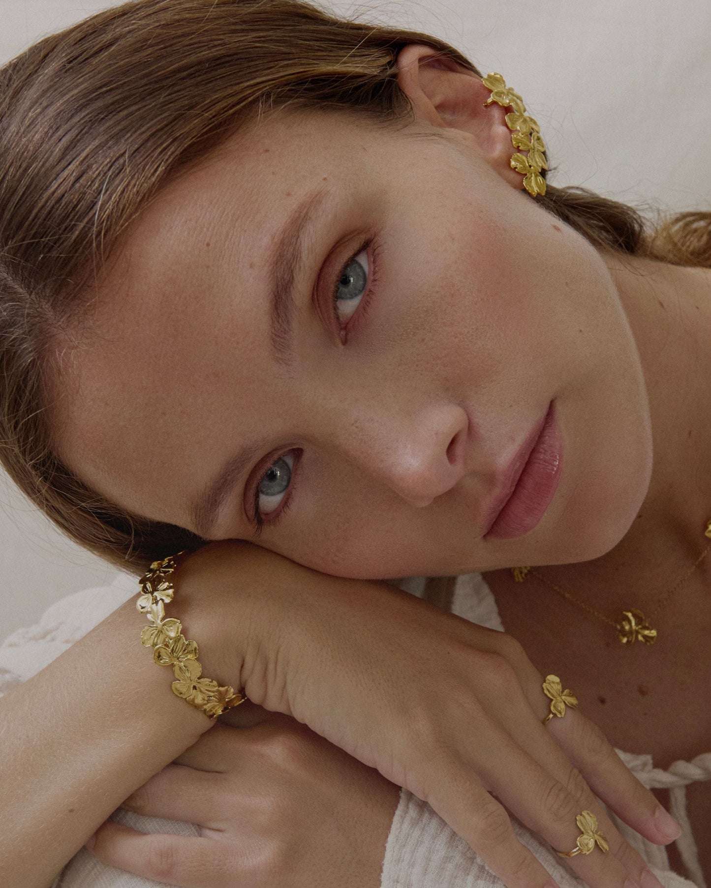 Elise Tsikis Paris Earcuff Fara