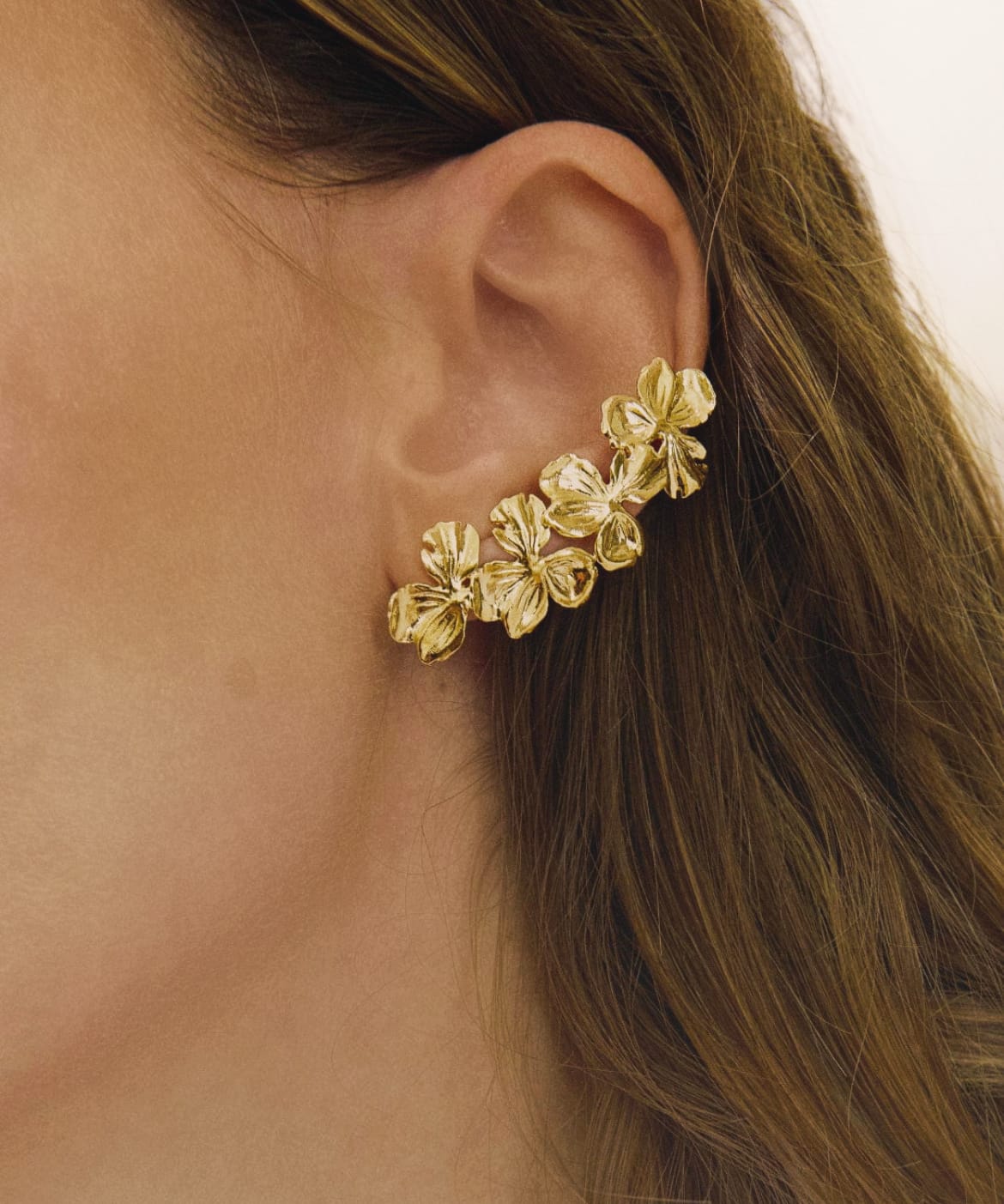 Elise Tsikis Paris Earcuff Fara