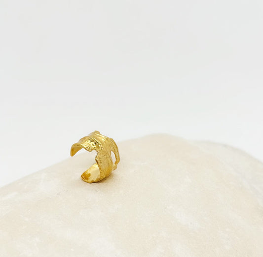 Elise Tsikis Paris Earcuff Peni