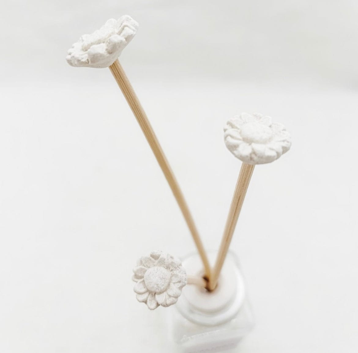 Elise Tsikis Paris Fleurs de Grès