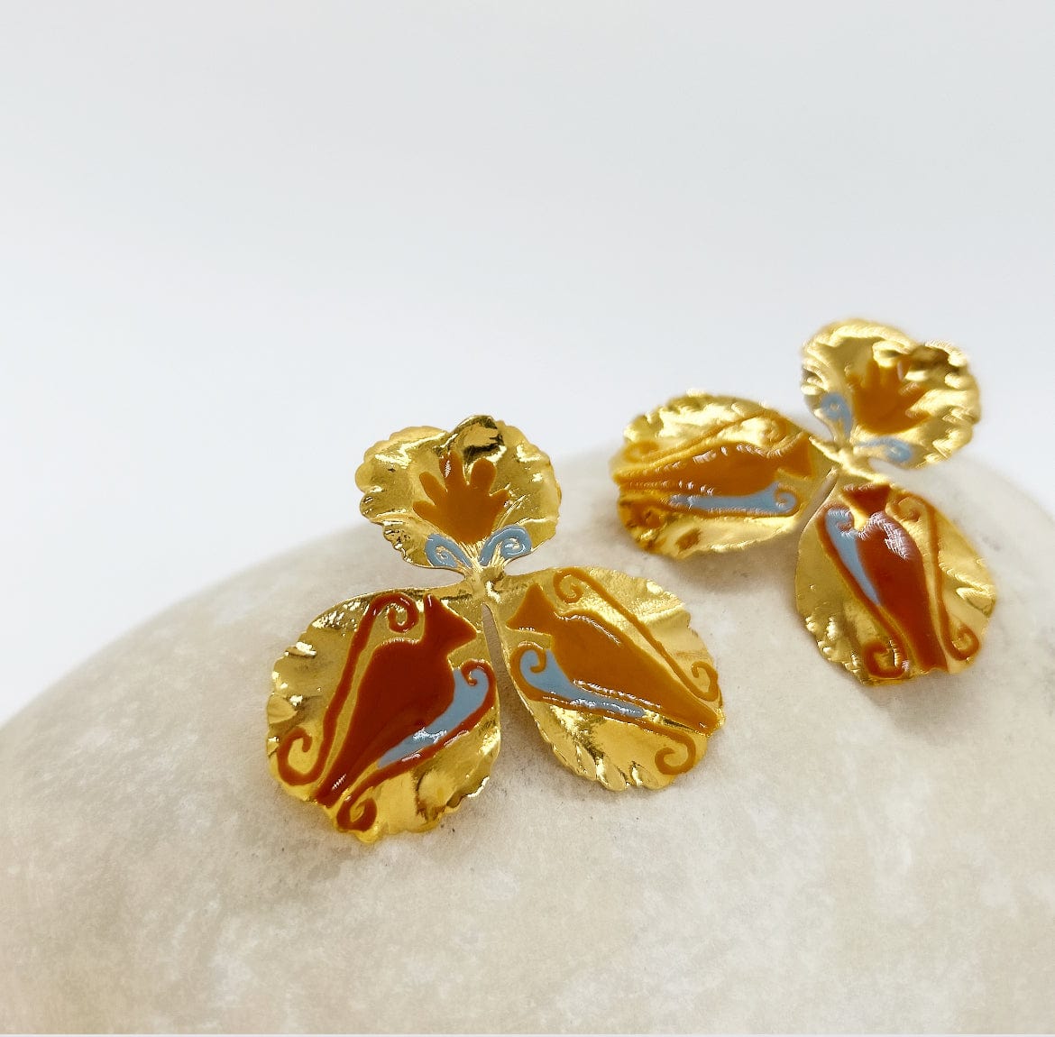 Elise Tsikis Paris Pensee médium Elise Tsikis x Dalel Ouasli - archive