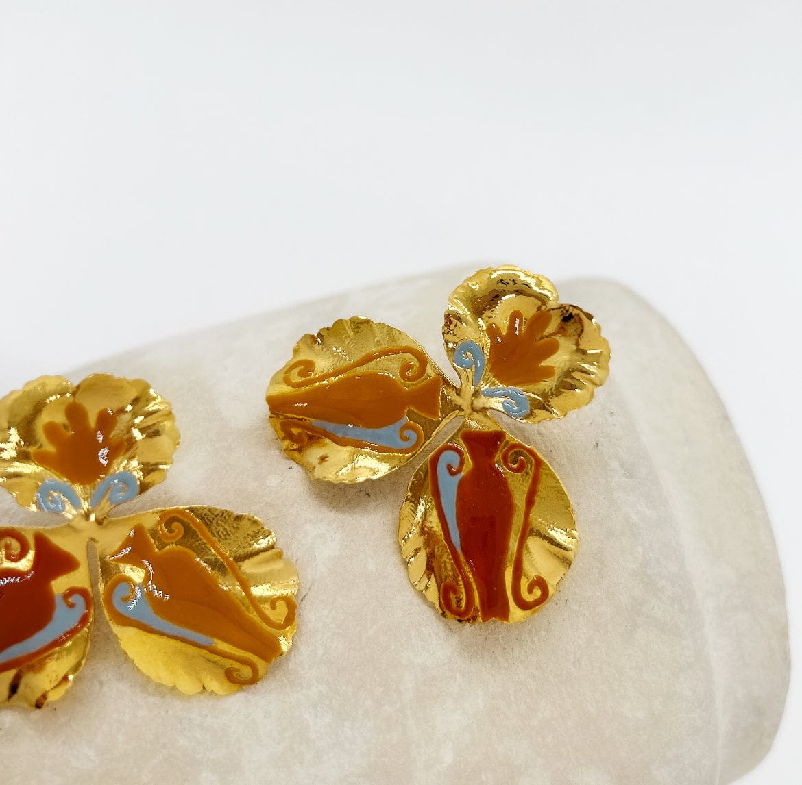 Elise Tsikis Paris Pensee médium Elise Tsikis x Dalel Ouasli - archive