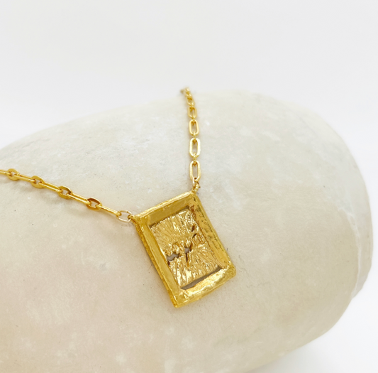 Collier Prastia - archive