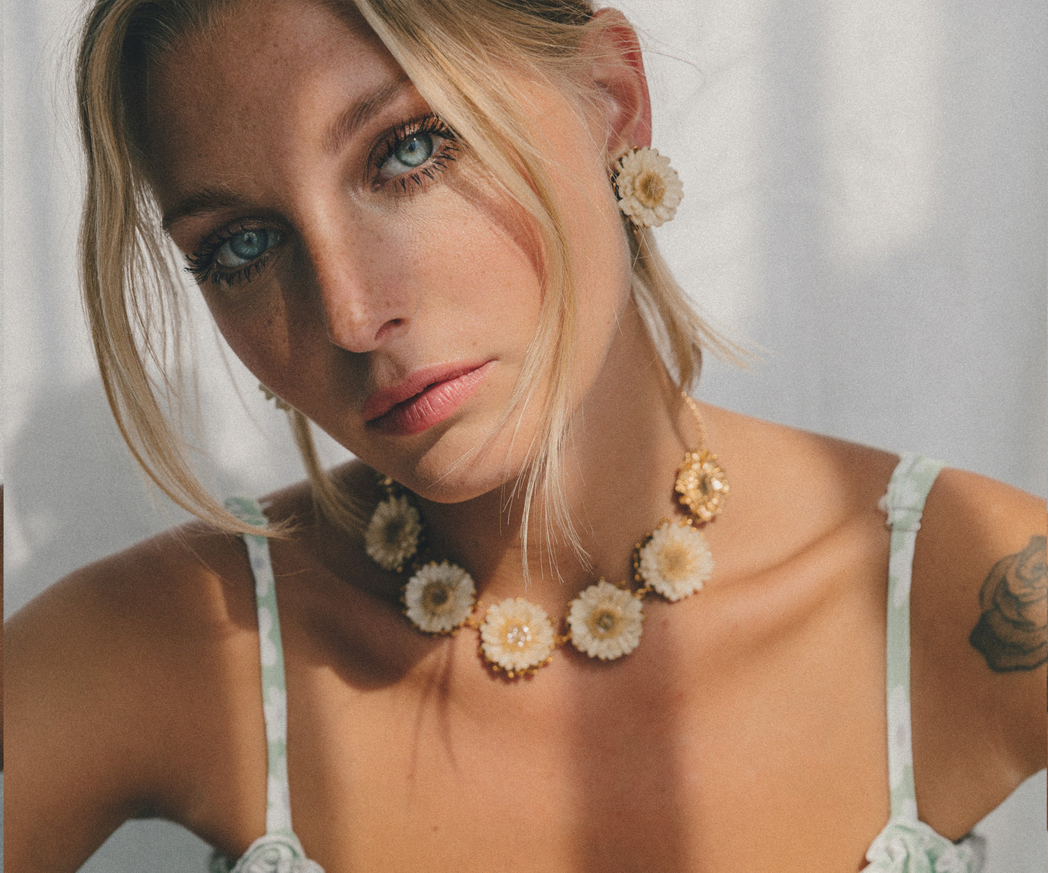 MELONNE - Elise Tsikis