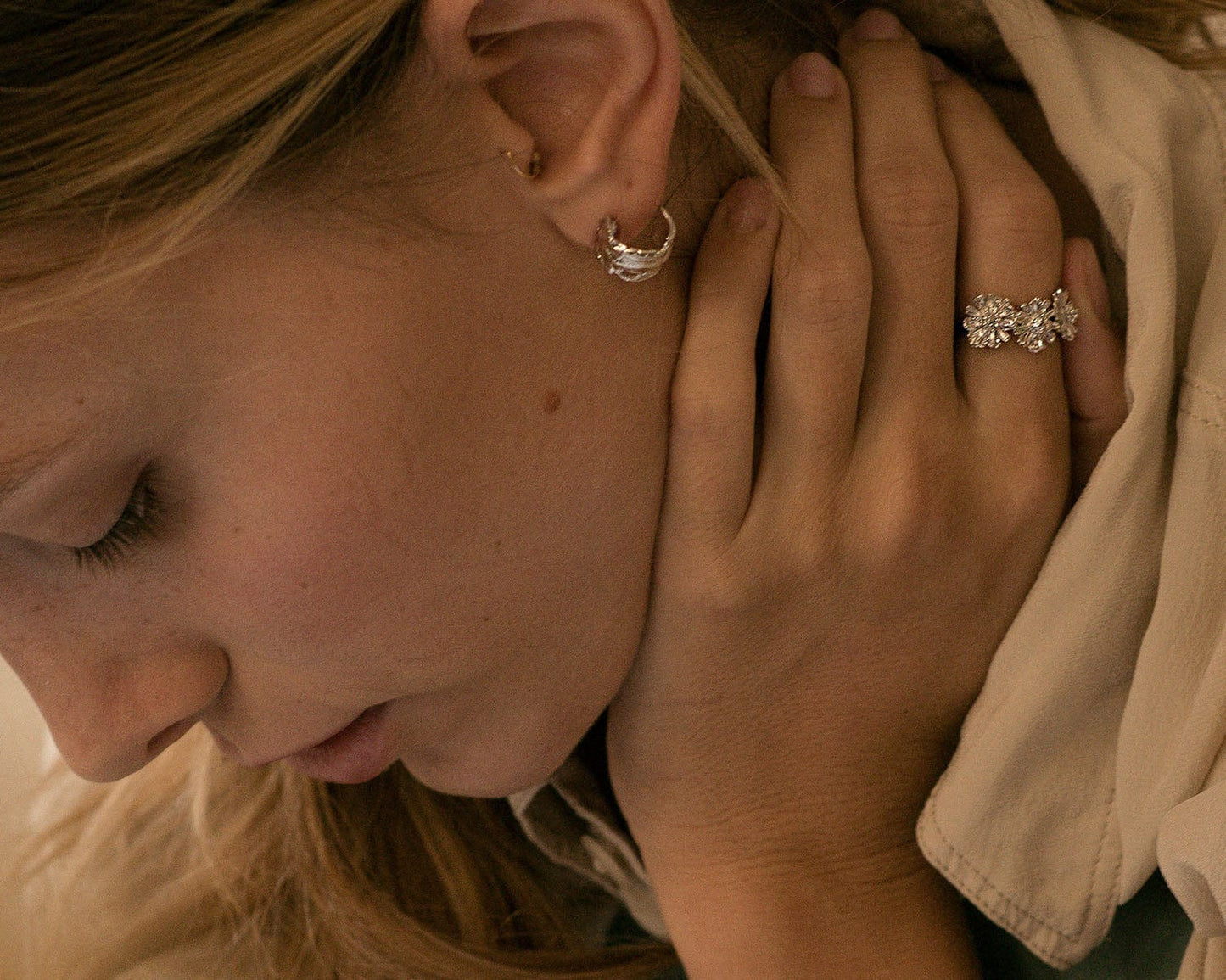 Elise Tsikis Paris Boucles d'oreilles Chennai Small