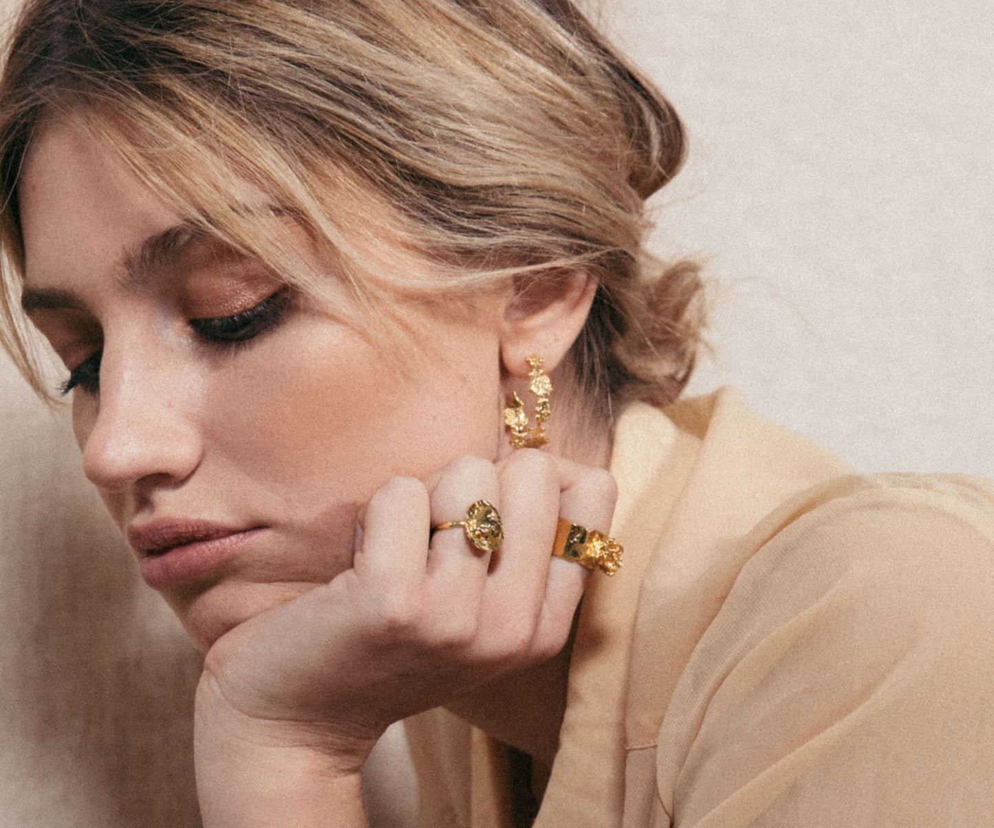 Elise Tsikis Paris Boucles d'oreilles Galeo