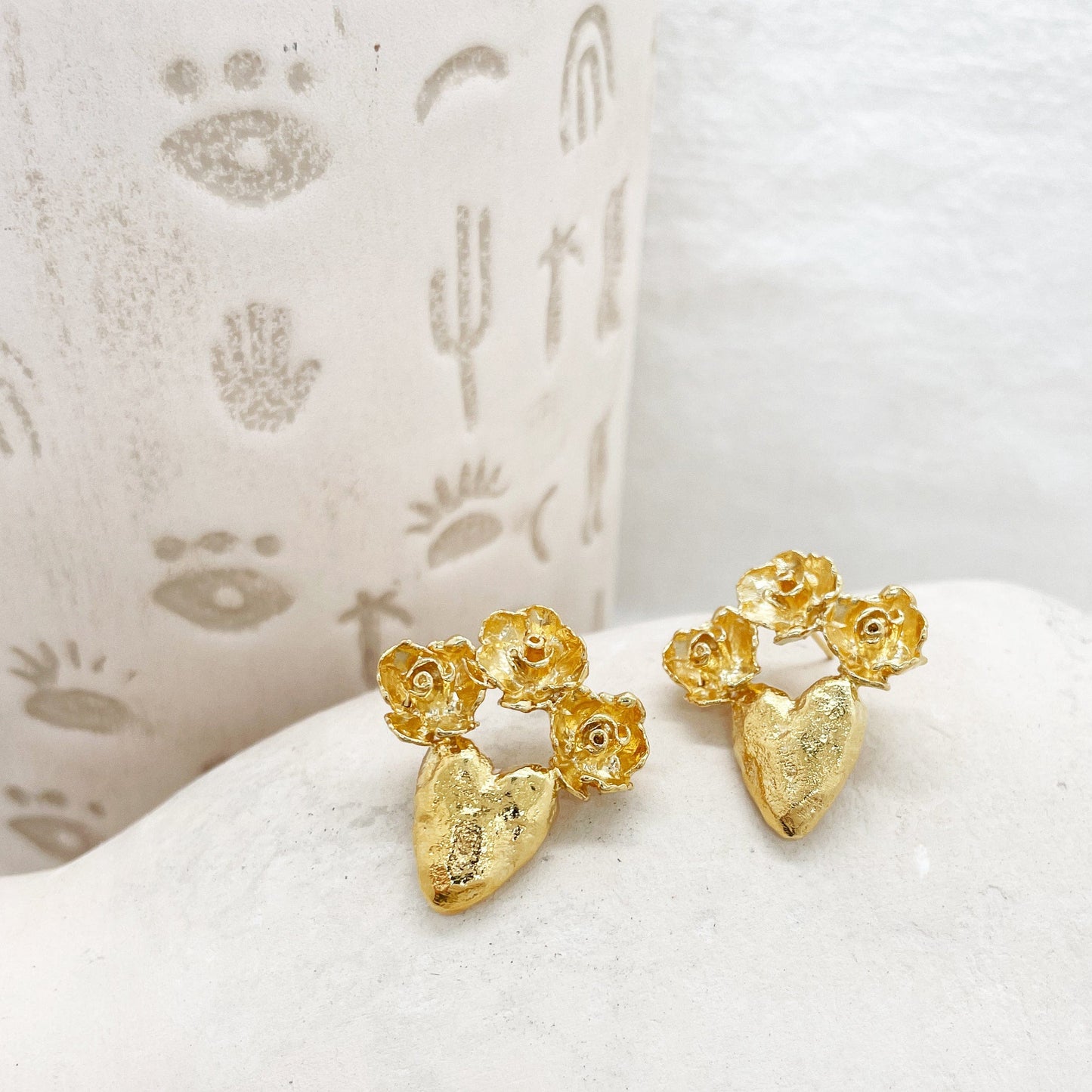 Elise Tsikis Paris Boucles d'oreilles Mucha - archive