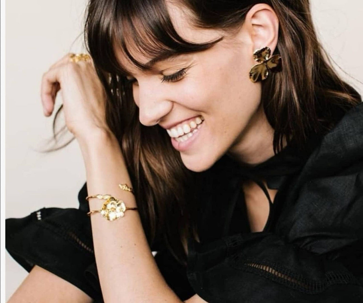 Elise Tsikis Paris Boucles d'oreilles Pensée Medium