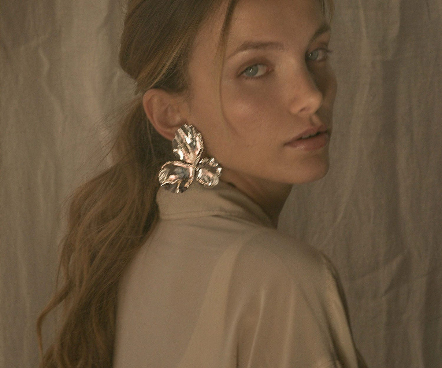 Elise Tsikis Paris Boucles Pensée Large