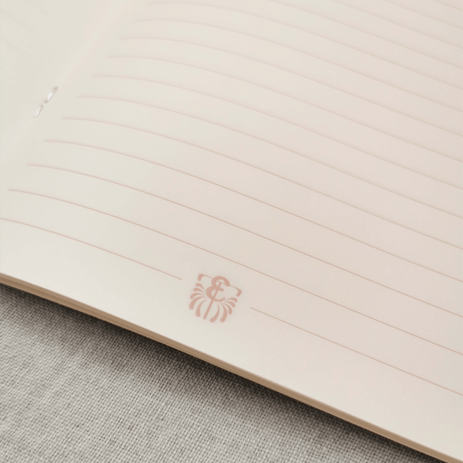 Elise Tsikis Paris Carnets Simone