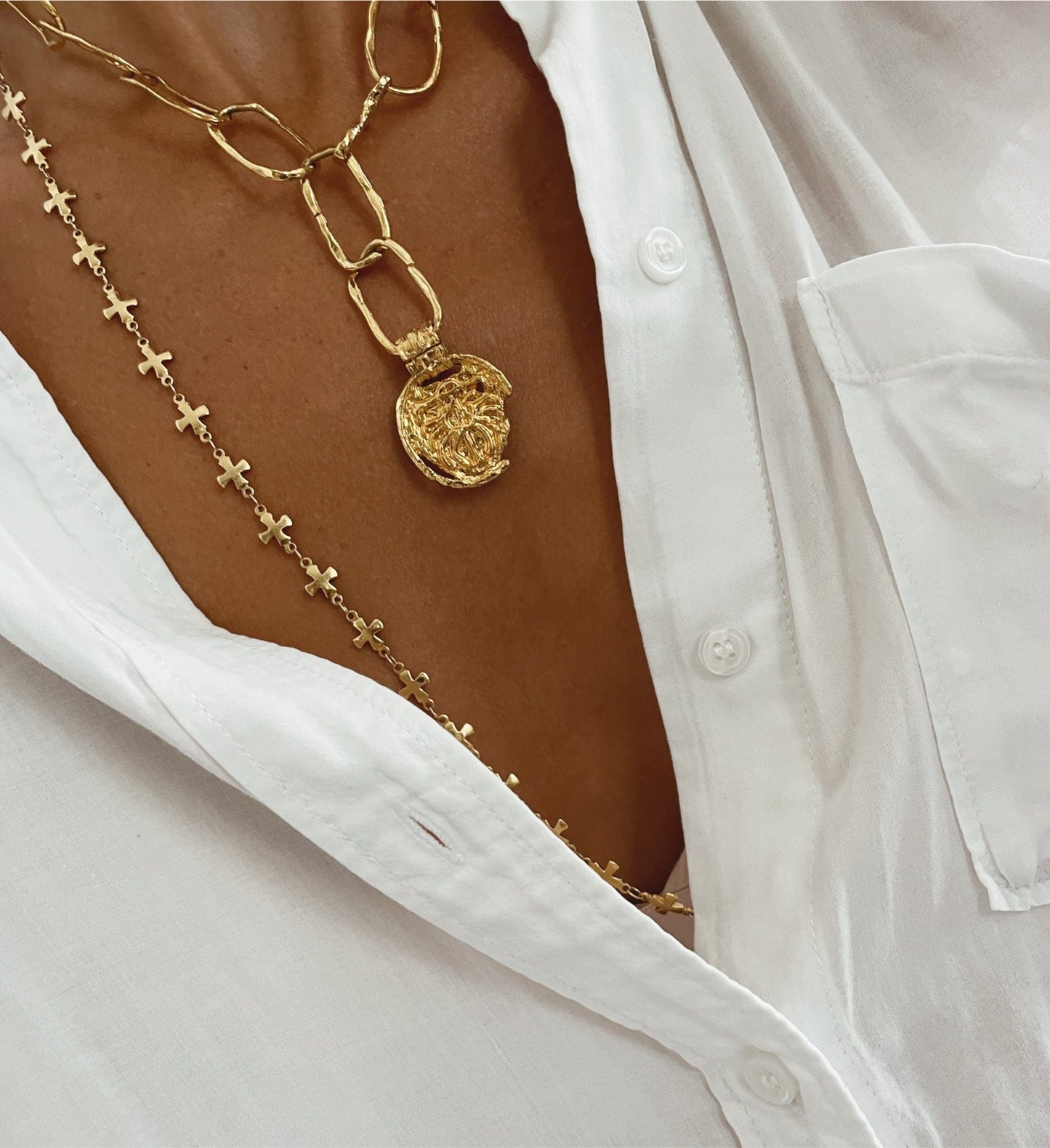 Elise Tsikis Paris Collier Geraja - archive