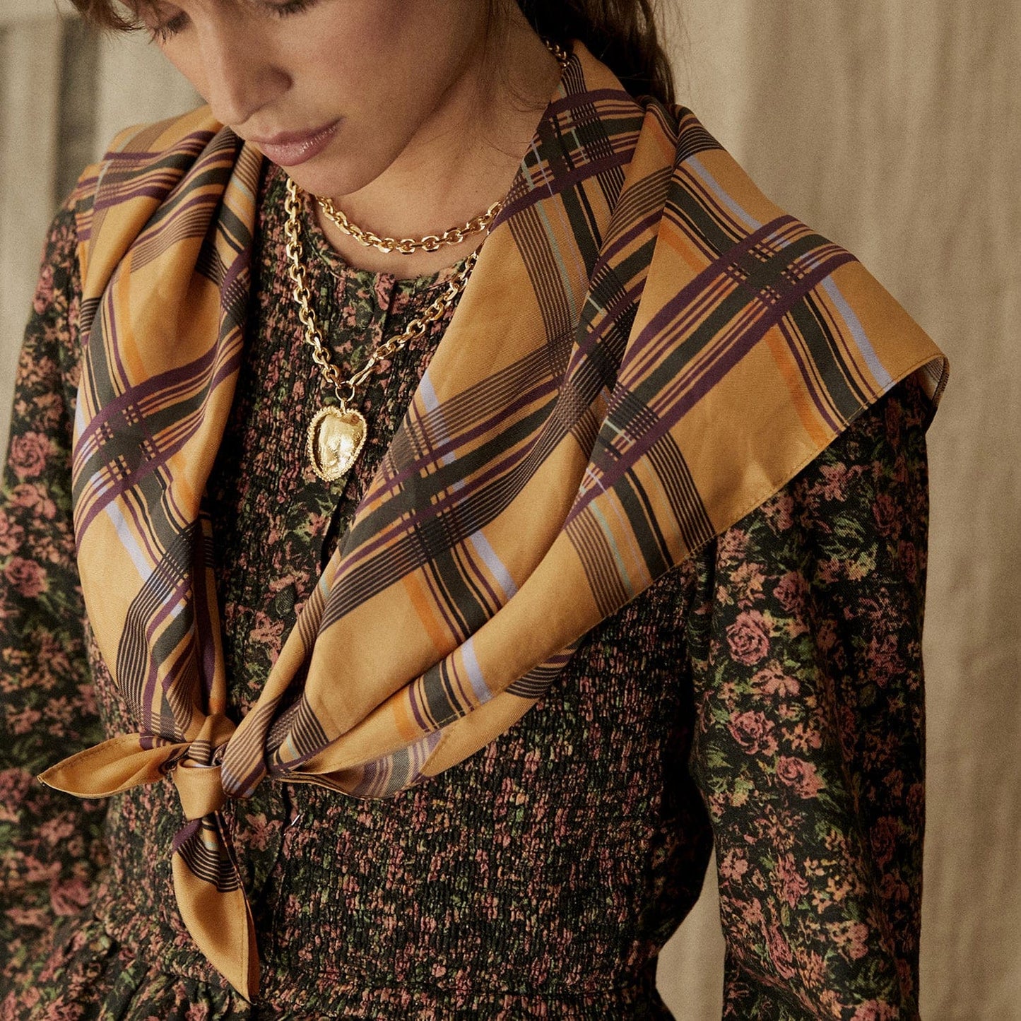 Elise Tsikis Paris Foulard Izamal - archive