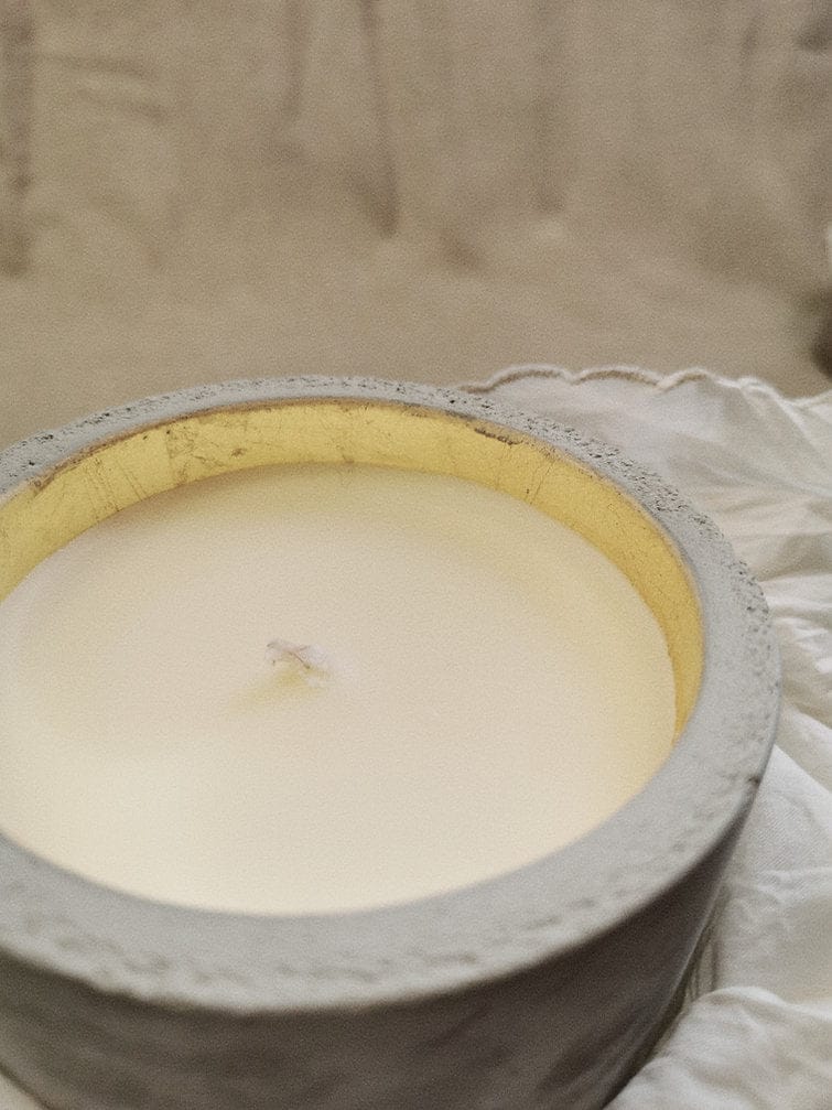 Elise Tsikis Paris La Bougie